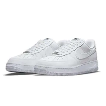 Nike Women's Basketball Shoe, White/White/Black, 8.5