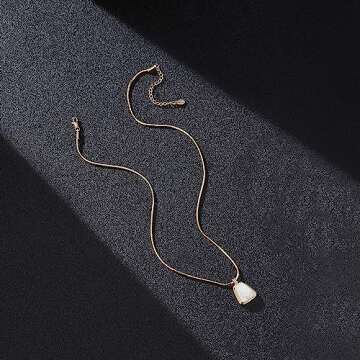 NANDUDU Gold Pendant Necklace - Pearl Choker Necklaces - Dainty Gold Plated Necklace Jewelry for Women (Pearl 1)