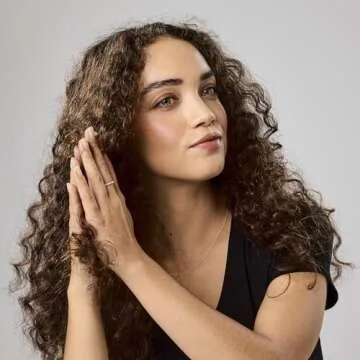 Bumble and bumble. Hairdresser's Invisible Oil Frizz-Reducing Hair Oil | Heat Protection, Anti Frizz + Shine | Curly, Wavy, Straight | With Argan Oil, Coconut Oil + Grapeseed Oil, Mini, 0.85 Fl Oz