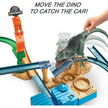 Jurassic World Hot Wheels Clash ‘N Crash Track Set
