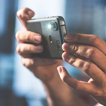 Durable Cat S62 Pro Smartphone with FLIR Thermal Imager