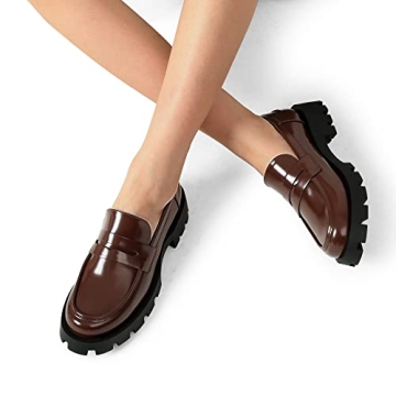 Chic DREAM PAIRS Women’s Loafers for Comfort and Style