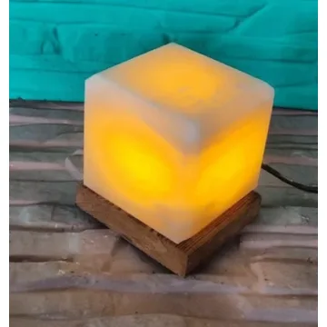 چراغ خواب سنگ نمک با نور ملایم و خواص درمانی 15 سانتی