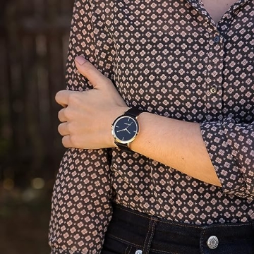 Nine West Women's Elegant Strap Watch for Everyday Style