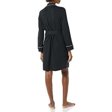 Amazon Essentials Women's Lightweight Waffle Mid-Length Robe (Available in Plus Size), Black, Medium