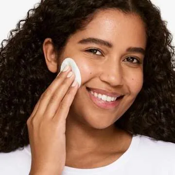 Clinique 3-Step Clarifying Lotion Face Exfoliator For Combination Oily Skin Types, Combination Oily Skin, 6.7 Fl Oz