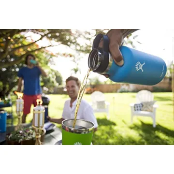 Hydro Flask 64 oz. Beer Growler