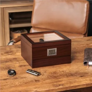 Elegant Glass Top Humidor with Digital Hygrometer