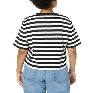 Stylish Cropped Crew Neck T-Shirt for Everyday Wear