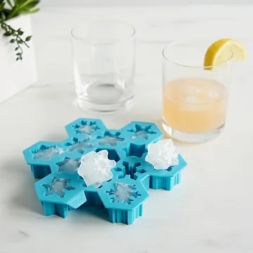 TrueZoo Snowflake Ice Cube Tray for Festive Beverages
