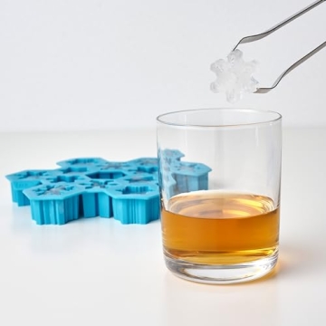 TrueZoo Snowflake Ice Cube Tray for Festive Beverages