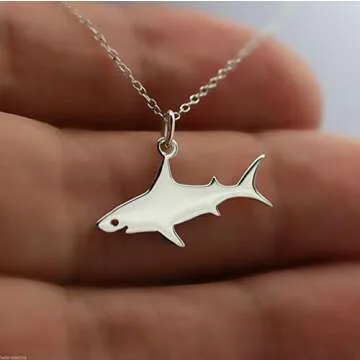 QIAN0813 Great White Shark Pendant Necklace Ideal Gift