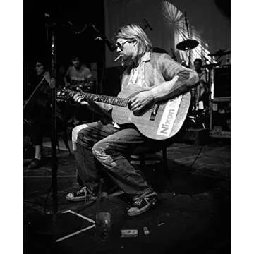 FEISEDY Retro Clout Goggles for Trendy Fashion Lovers