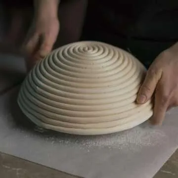 Forsun 1pcs 10" Round Banneton Brotform Bread Dough Proofing Rising Rattan Basket & Liner,Banneton Proofing Basket Set - for Home Bakers (Sourdough Recipe) & Bread Making