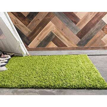 Unique Loom Solid Shag Collection Area Rug (4' 1" x 6' 1" Rectangle, Grass Green)