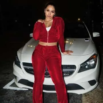 Womens Solid Color 2 Piece Velour Jogger Tracksuit Two Piece Outfits for Women, Long Sleeve Hooded Zip Up Crop Tops Jacket & Flared Elastic Pants Set Casual Sportswear Jogging Sweatsuit with Pockets