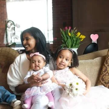 INZU Night Lights Plug into Wall, LED Night Light for Kids, Cute Nightlight with Auto Dusk to Dawn Sensor, LED Nightlight with Soft Warm Light for Bedroom, Nursery, Bathroom, Hallway (Pink)