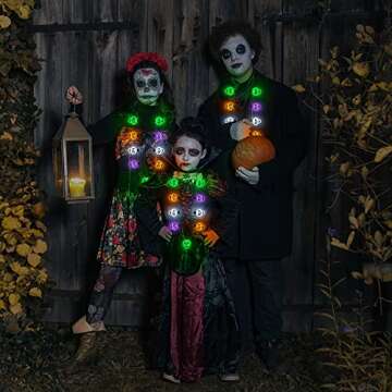 EOBOH Halloween Accessories, 3PCS Colorful Halloween Necklaces Light up Skull, Halloween Party Favors Necklaces, Glow Halloween Necklaces for Trick or Treat Halloween Decorations Party Supplies