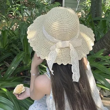 Stylish Women's Packable Straw Hat with UV Protection