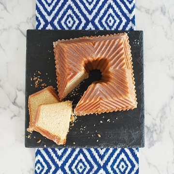 Nordic Ware Bundt Squared Cake Pan for Elegant Baking