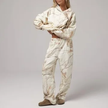Stylish Camo Sweatsuits for Women - Cozy Lounge Set