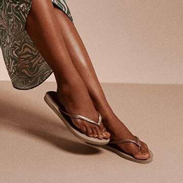 Havaianas Women's Slim Sandals - Stylish Rose Gold Comfort