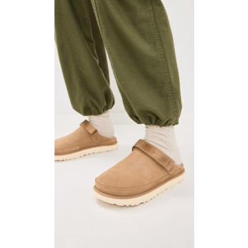 UGG Women's Goldenstar Clog: Cozy & Stylish Comfort