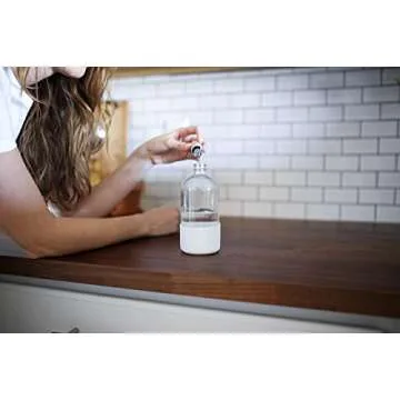 Just Like Joan Glass Spray Bottles 16 oz with Silicone Sleeve - Clear Glass Spray Bottles for Cleaning Solutions, Essential Oils, Plants, Vinegar - Refillable - Food Safe (Ocean Turquoise)