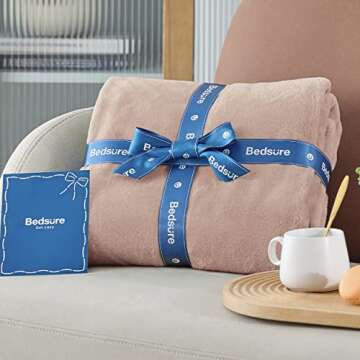 Bedsure Fleece Blanket Twin Blanket - Dusty Pink Lightweight Blanket for Sofa, Couch, Bed, Camping, Travel - Super Soft Cozy Microfiber Blanket