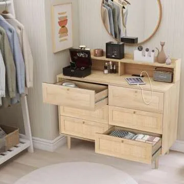 FUQARHY Rattan Dresser for Bedroom with Shelves, Modern 6 Drawer Double Dresser with Charging Station, Wood Chest of Drawers for Bedroom, Living Room, Hallway (Natural)
