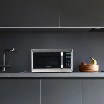 Compact Farberware 0.7 cu ft Microwave Oven with Child Lock