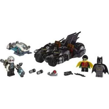 LEGO Batman Mr. Freeze Batcycle Battle 200-Piece Kit