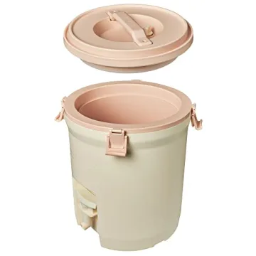 STANLEY Fast-Flow Water Jug 2 Gallon Cream Insulated