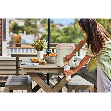 STANLEY Fast-Flow Water Jug 2 Gallon Cream Insulated