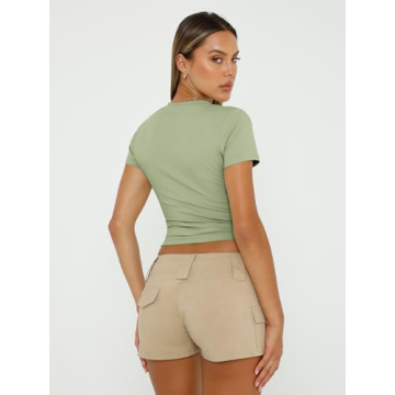 Trendy Queen Women's Scoop Neck Crop Top for Summer