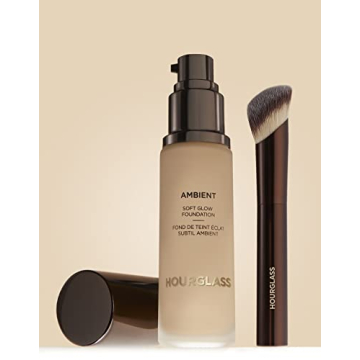Hourglass Ambient Soft Glow Foundation Brush for Flawless Finish