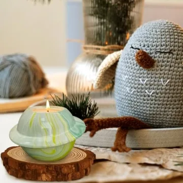 Premium Citronella Candle in Green Ceramic for Outdoors