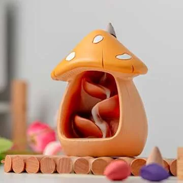 CHUNCHE Cute Mushroom Incense Holder with 60 Incense Cones, Handmade Waterfall Backflow Incense Burner, Nature Theme Incense Burner, Adorable Home Decoration, Cottagecore Decor Accessories