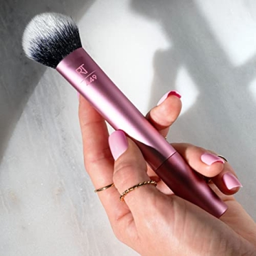 Real Techniques Tapered Cheek Makeup Brush for Precision