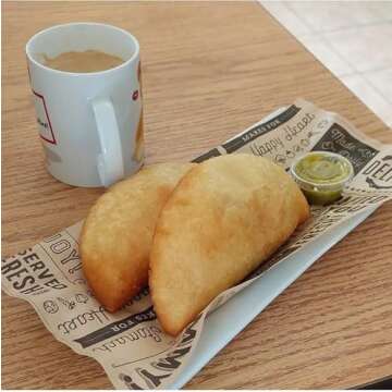 DELE FOODS Shredded Beef Empanadas, Delicious Crispy and Nutritive Appetizer, Frozen Appetizers & Snacks (8 Units x Pack)