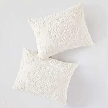 Madison Park Laetitia Lightweight 100% Cotton Quilt Set, Breathable Chenille Tufted, Shabby Chic Boho Medallion Design, Sham, Floral Ivory w/ Tassels, King/California King (104 in x 92 in) 3 Piece