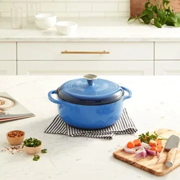 Lodge 4.5 Quart Cast Iron Dutch Oven - Caribbean Blue