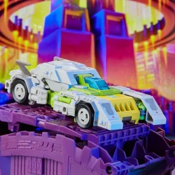 Transformers Legacy Wreck 'N Rule Autobot Springer Action Figure