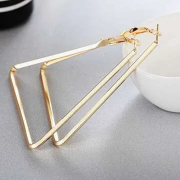 Stylish YUKHINS Triangle Hoop Earrings for Any Occasion