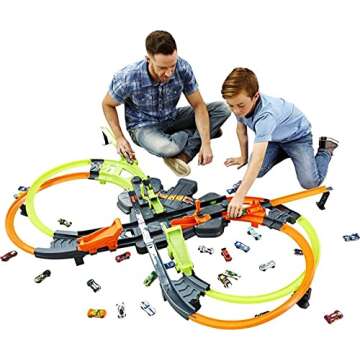 Hot Wheels Toy Car Track Set Colossal Crash, More Than 5 feet Wide, Powered by Motorized Booster, 1:64 Scale Car