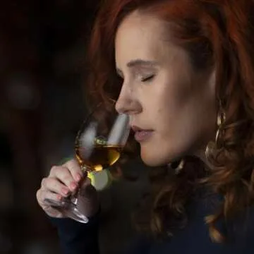 GLENCAIRN Whiskey Copita Glass and Tasting Cap in Gift Carton