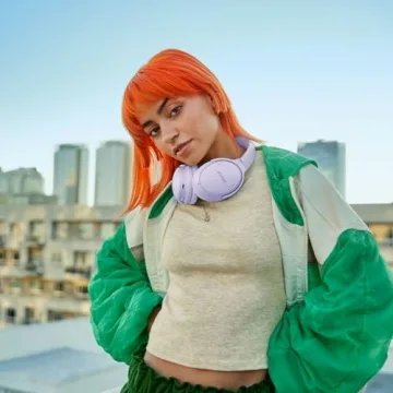 Bose QuietComfort Wireless Noise Cancelling Headphones, Bluetooth Over Ear Headphones with Up to 24 Hours of Battery Life, Chilled Lilac - Limited Edition Color (Renewed)