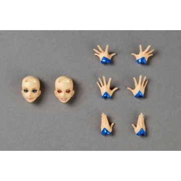 Kaiyodo Revoltech Supergirl Figure Dynamic Movable Body