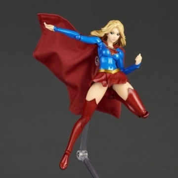 Kaiyodo Revoltech Supergirl Figure Dynamic Movable Body