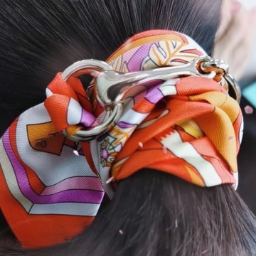 Elegant Horsebit Silk Scarf Holder - 2Pcs set for Women